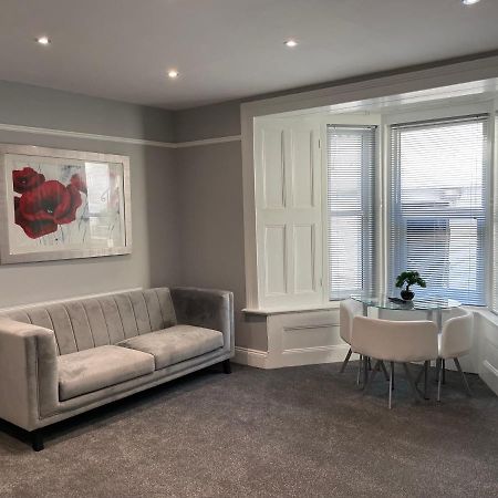 Large 1 Bedroom Flat With Private Parking 普里茅斯 外观 照片